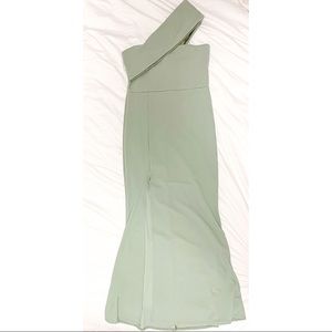 NEW Misguided sage one shoulder maxi dress